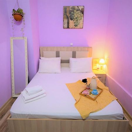 Freedom Square Apartment Тбилиси Екстериор снимка